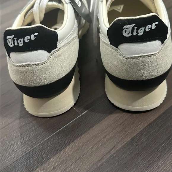 NWT Onitsuka Tiger COLORADO 85 White/White